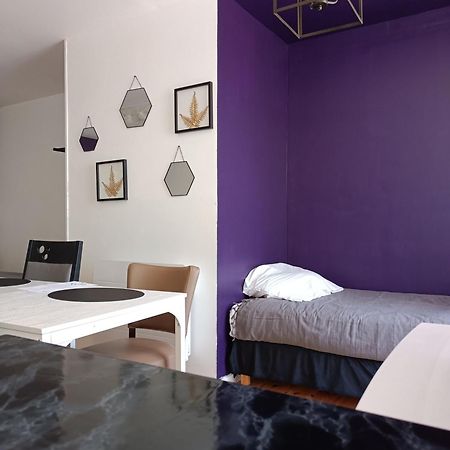Les 2 Tours Hotel Chenay  Екстериор снимка
